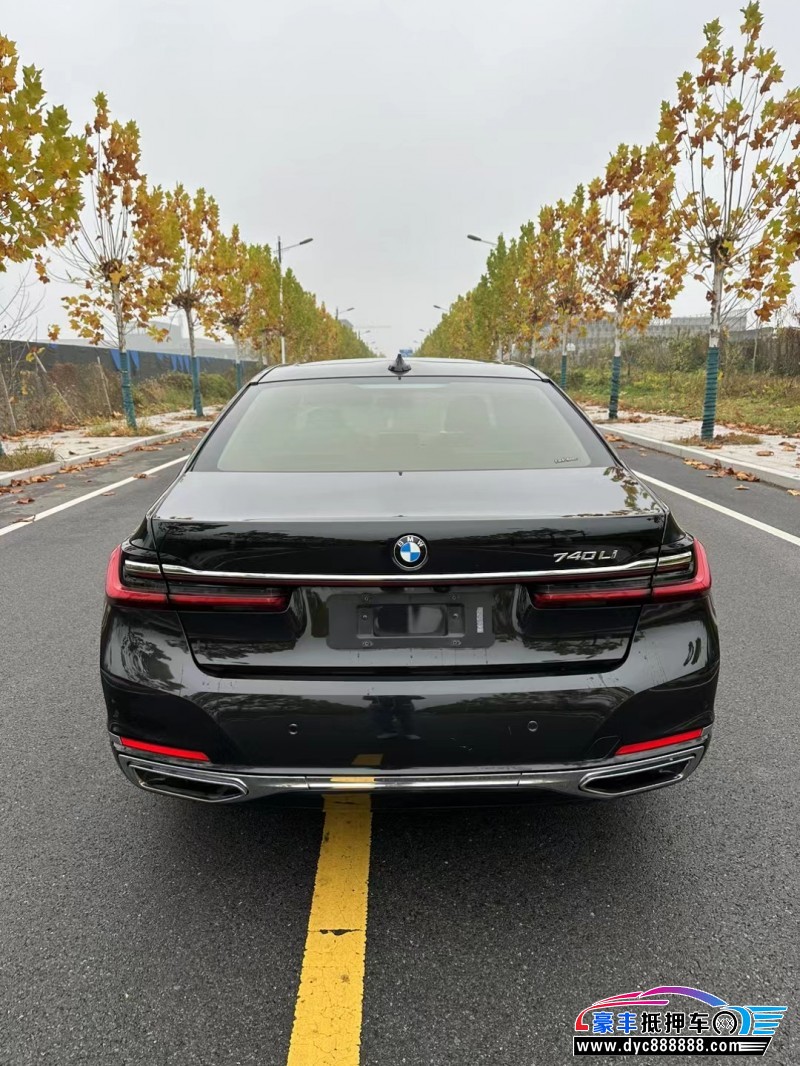 20年宝马7系轿车抵押车出售