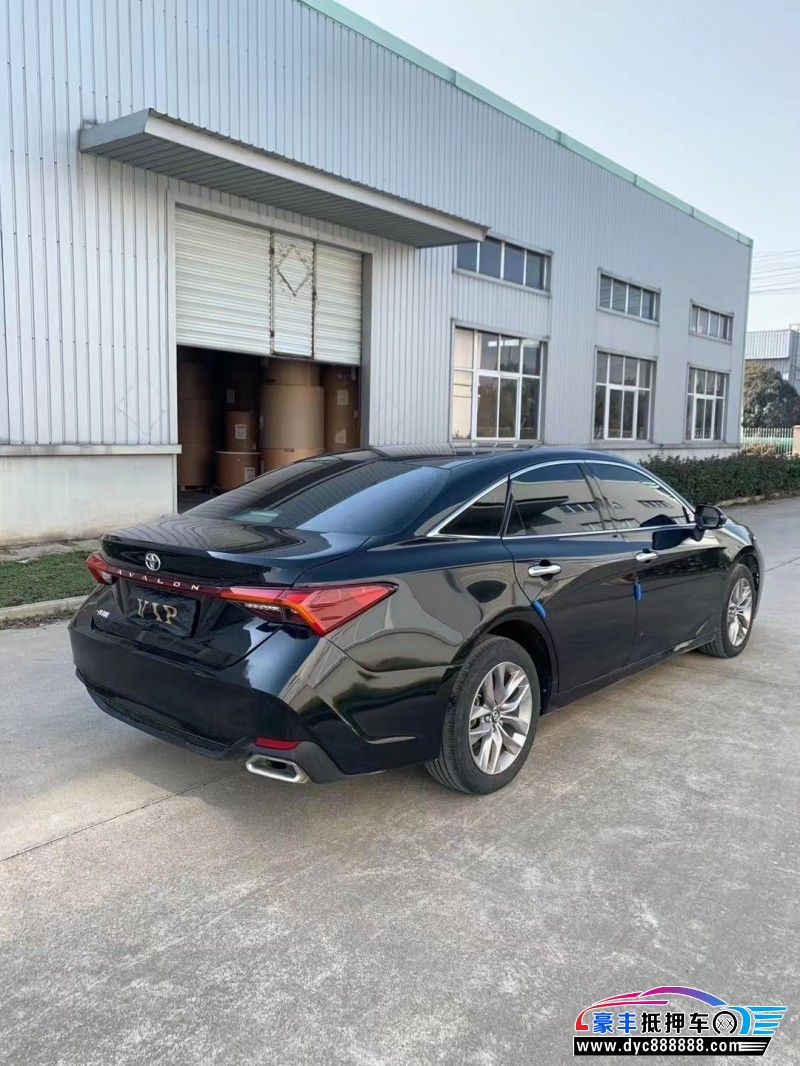 20年丰田亚洲龙轿车抵押车出售