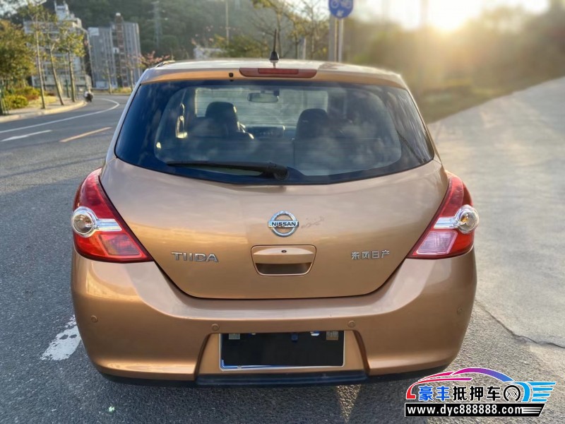 11年日产骐达轿车抵押车出售