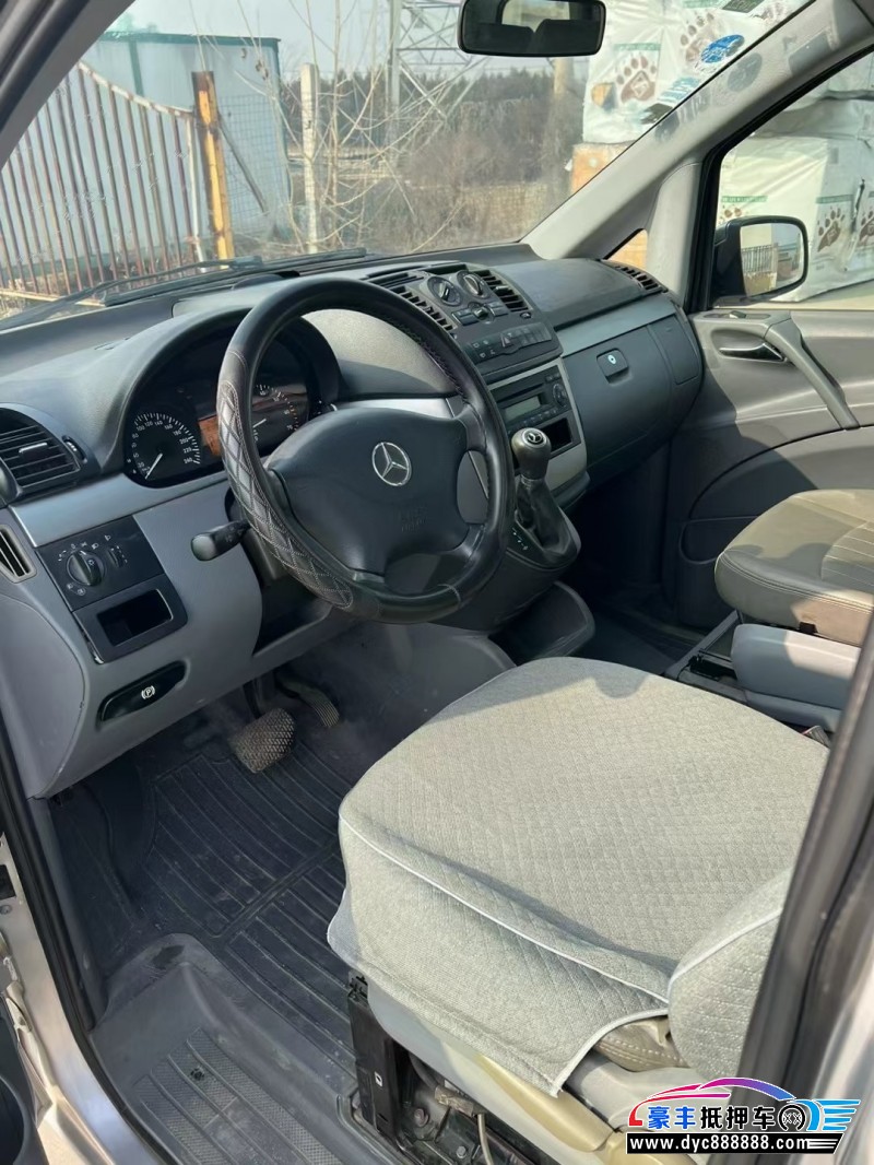 12年奔驰威霆SUV抵押车出售