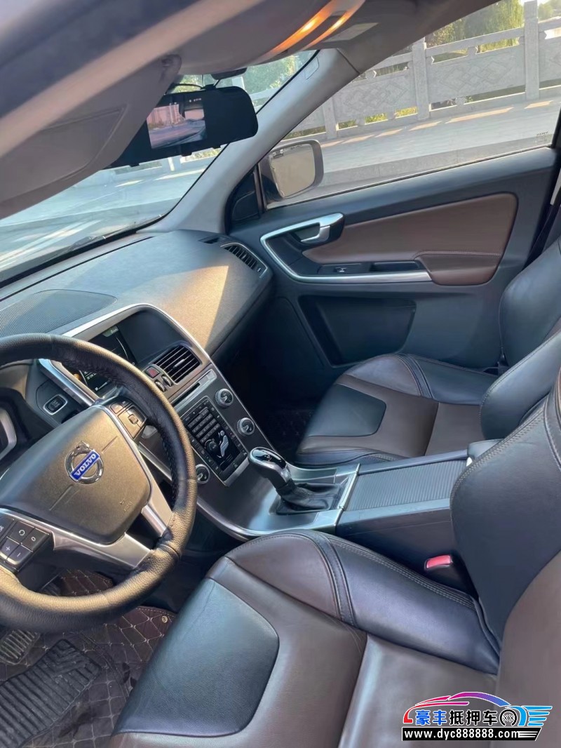 16年沃尔沃XC60轿车抵押车出售