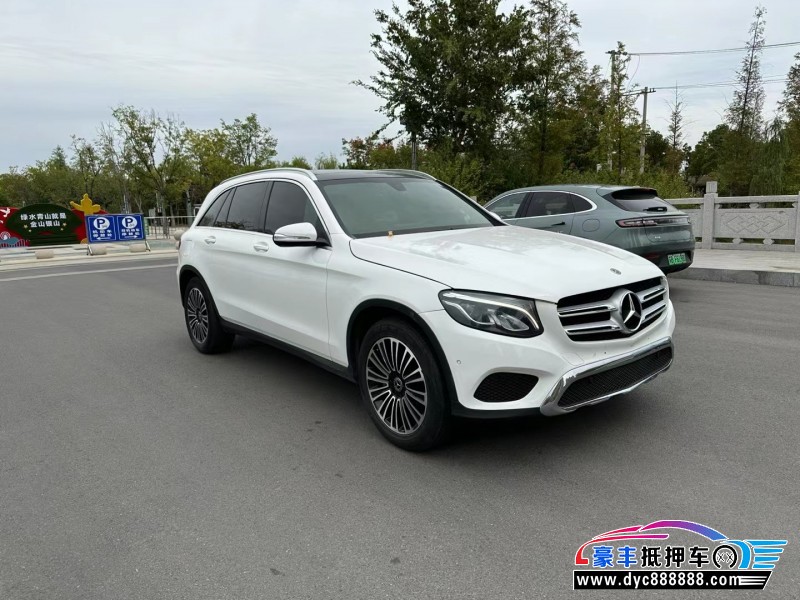 19年奔驰GLC轿车抵押车出售