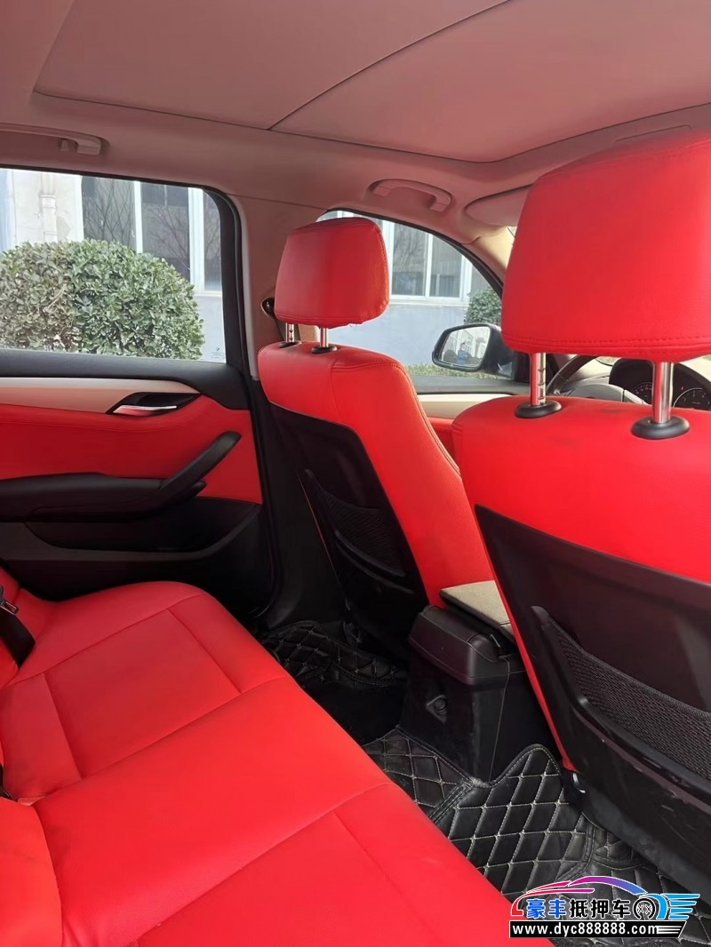 13年宝马X1轿车抵押车出售