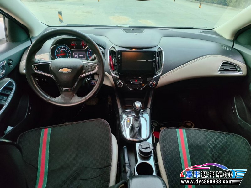 14年雪佛兰科鲁兹轿车抵押车出售