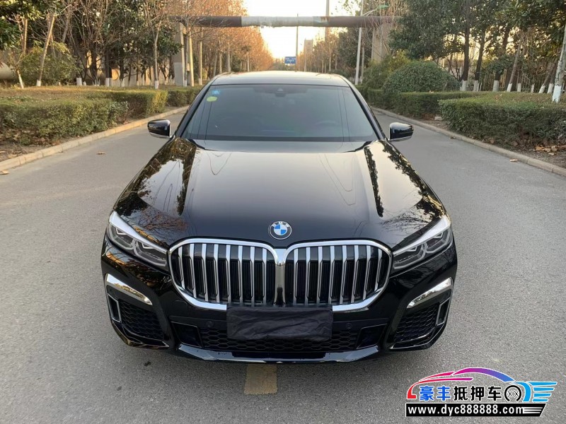 20年宝马7系轿车抵押车出售