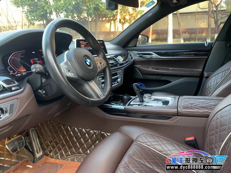 20年宝马7系轿车抵押车出售