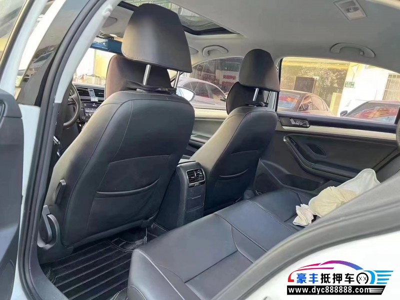 18年大众速腾轿车抵押车出售