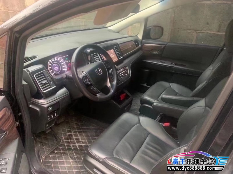 18年本田艾力绅轿车抵押车出售