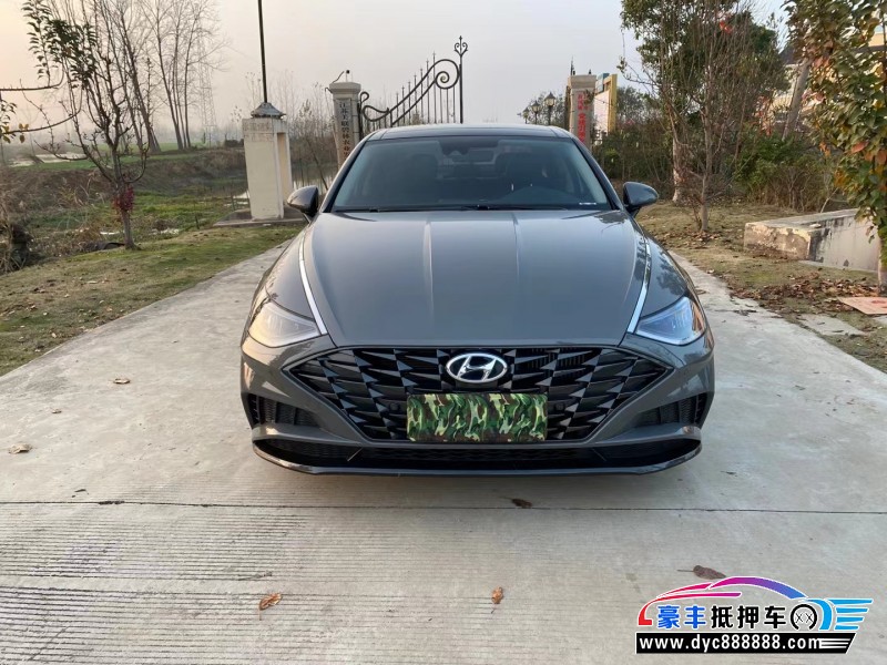 21年现代索纳塔轿车抵押车出售