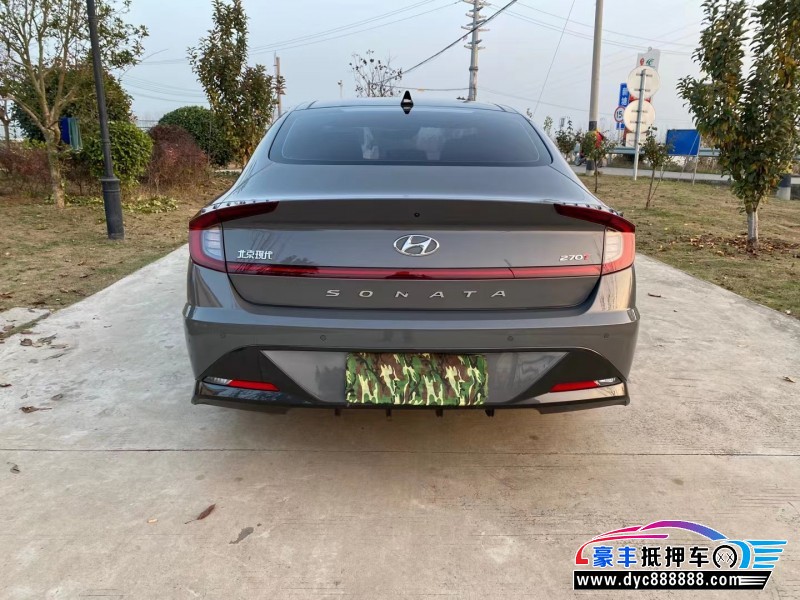 21年现代索纳塔轿车抵押车出售