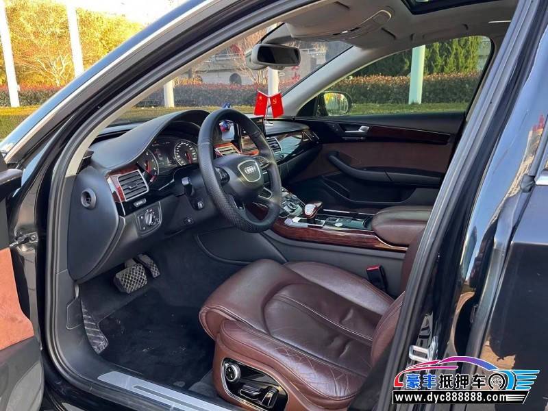 11年奥迪A8L轿车抵押车出售