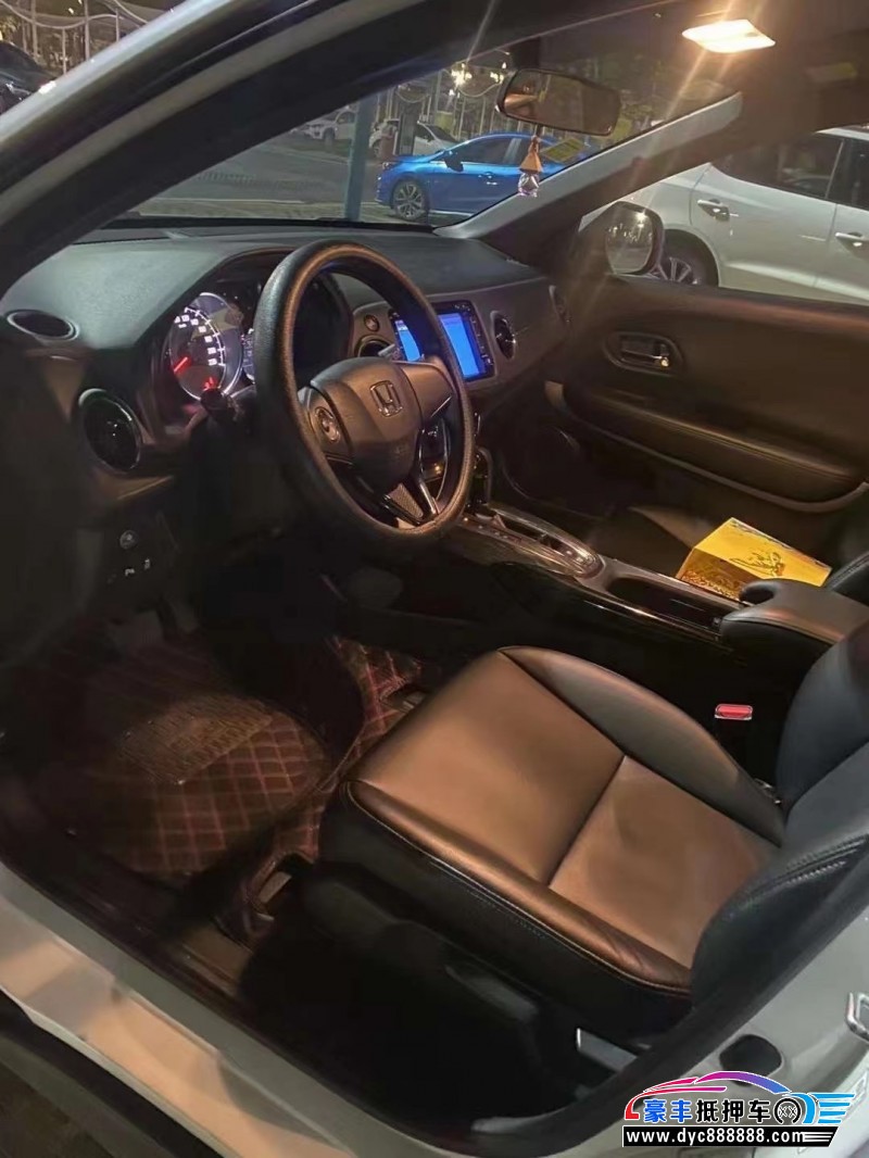 17年本田XRV轿车抵押车出售