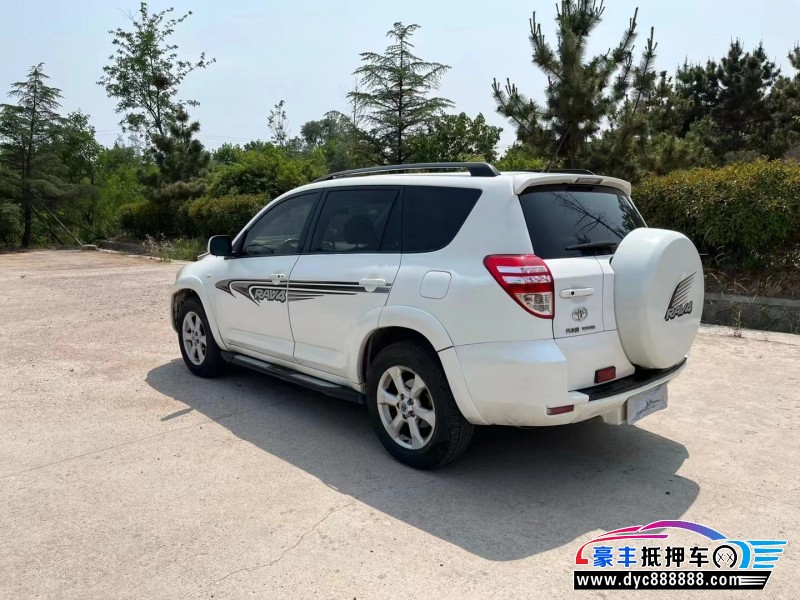 10年丰田RAV4轿车抵押车出售