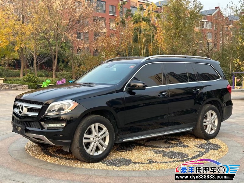 15年奔驰GL轿车抵押车出售