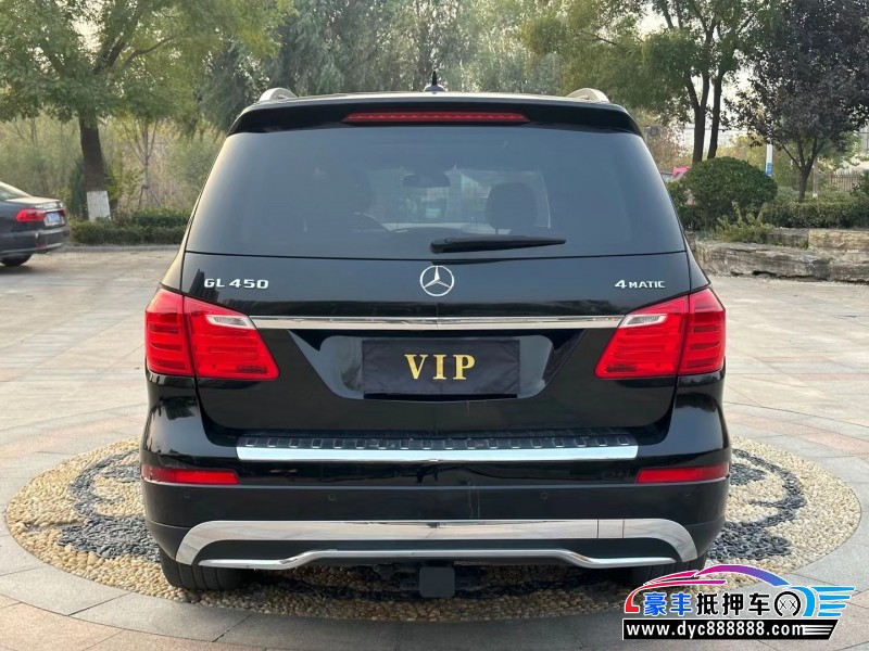 15年奔驰GL轿车抵押车出售