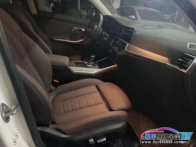 21年宝马3系轿车抵押车出售