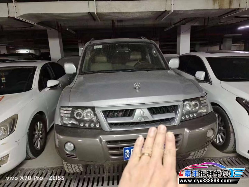 12年三菱帕杰罗轿车抵押车出售