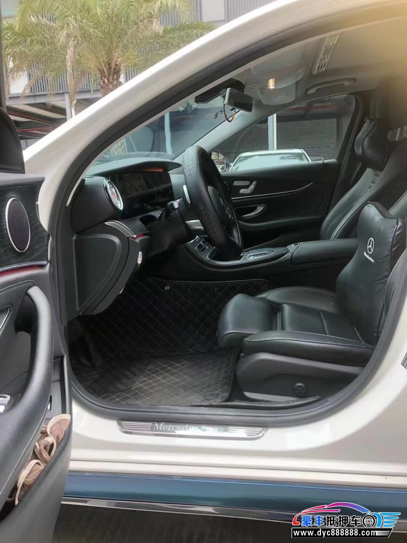 19年奔驰E轿车抵押车出售