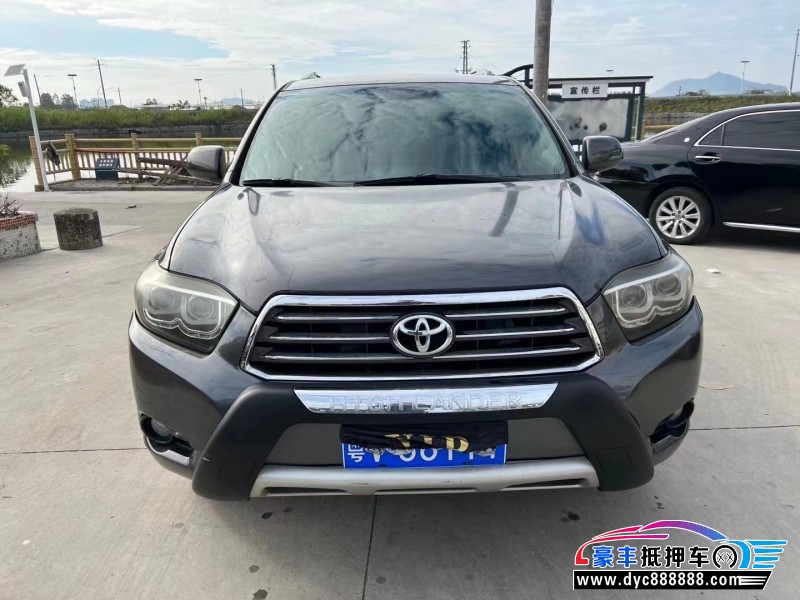 10年丰田汉兰达轿车抵押车出售