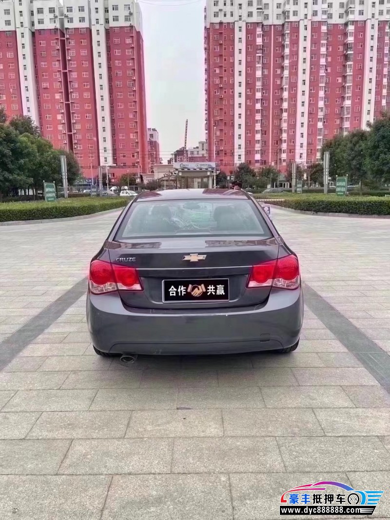 12年雪佛兰科鲁兹轿车抵押车出售
