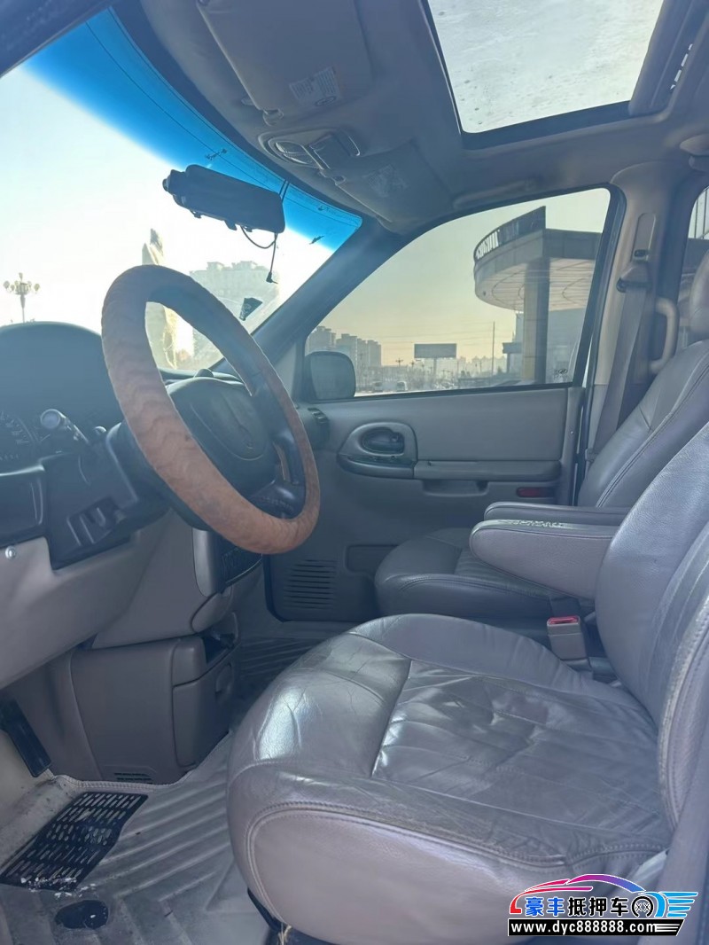 10年别克GL8MPV抵押车出售