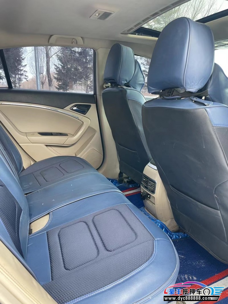 13年奔腾B90轿车抵押车出售