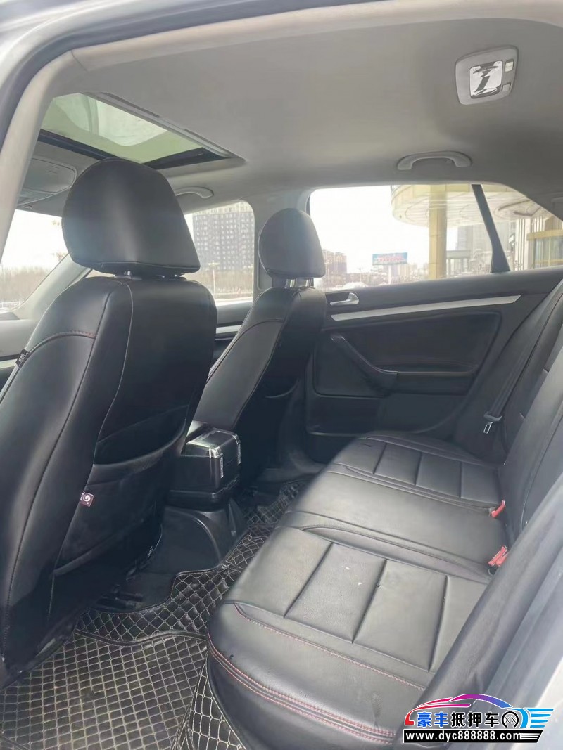 11年大众速腾轿车抵押车出售