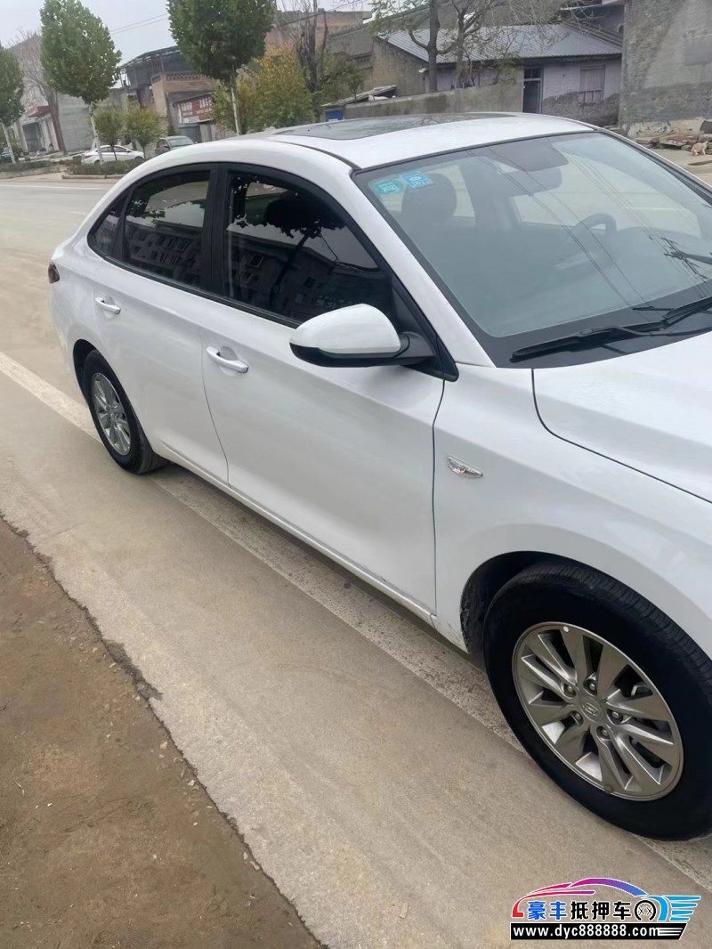 18年现代悦动轿车抵押车出售