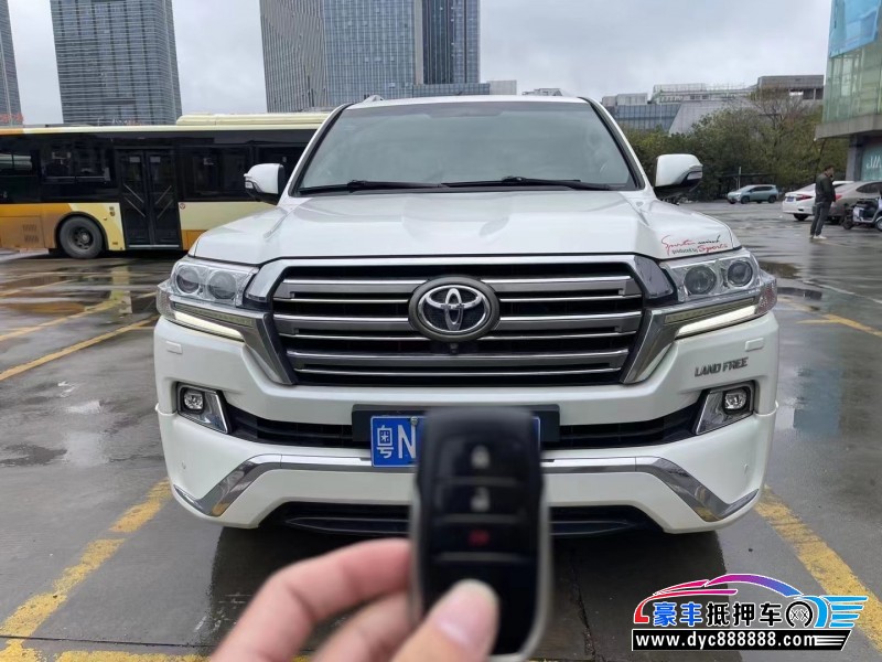 18年丰田兰德酷路泽轿车抵押车出售