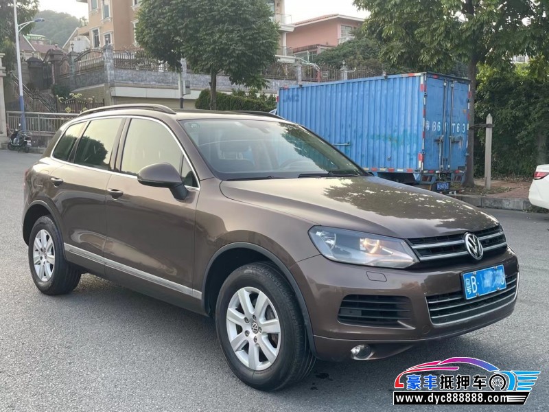 15年大众途锐轿车抵押车出售