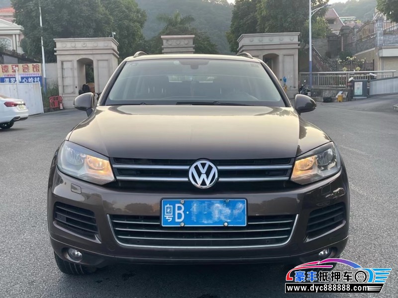 15年大众途锐轿车抵押车出售