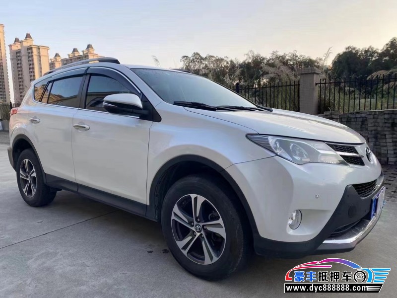 16年丰田RAV4轿车抵押车出售