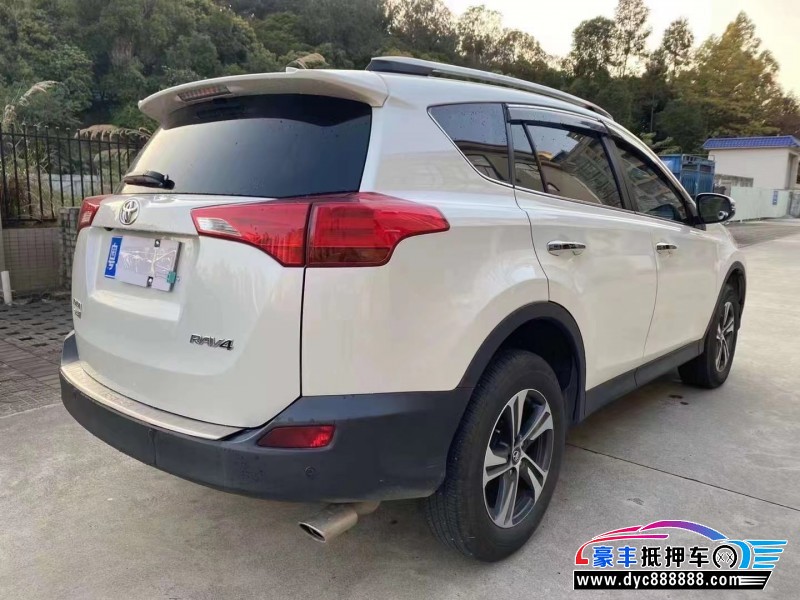 16年丰田RAV4轿车抵押车出售