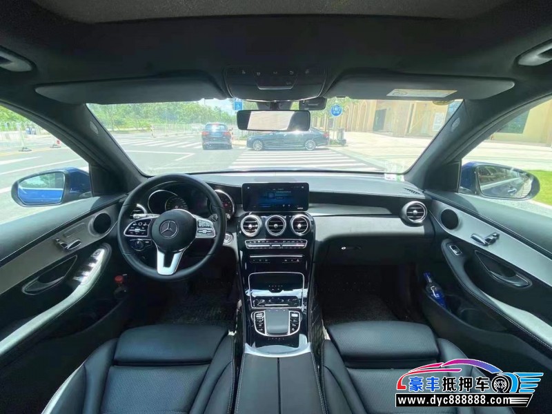19年奔驰GLC轿车抵押车出售