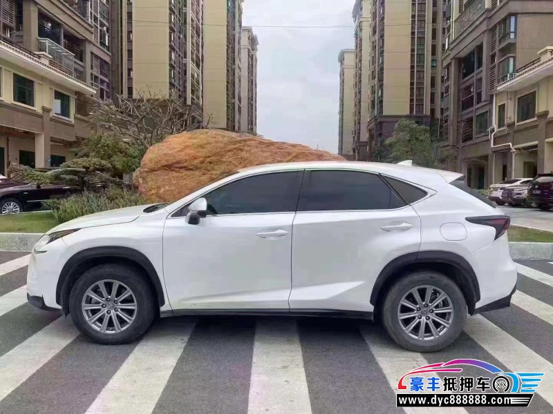 17年雷克萨斯NX轿车抵押车出售