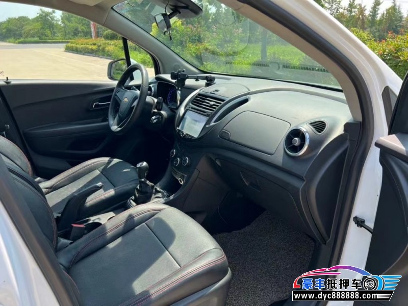 15年雪佛兰创酷轿车抵押车出售