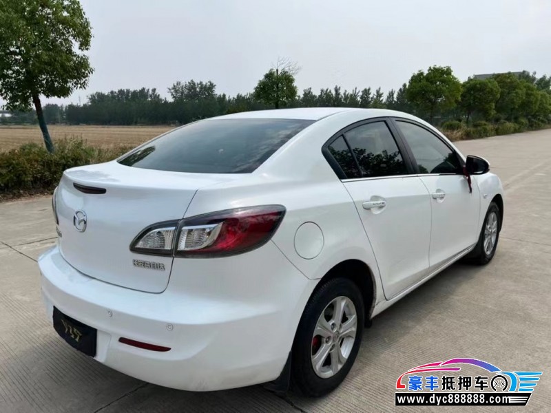 13年马自达3星骋轿车抵押车出售