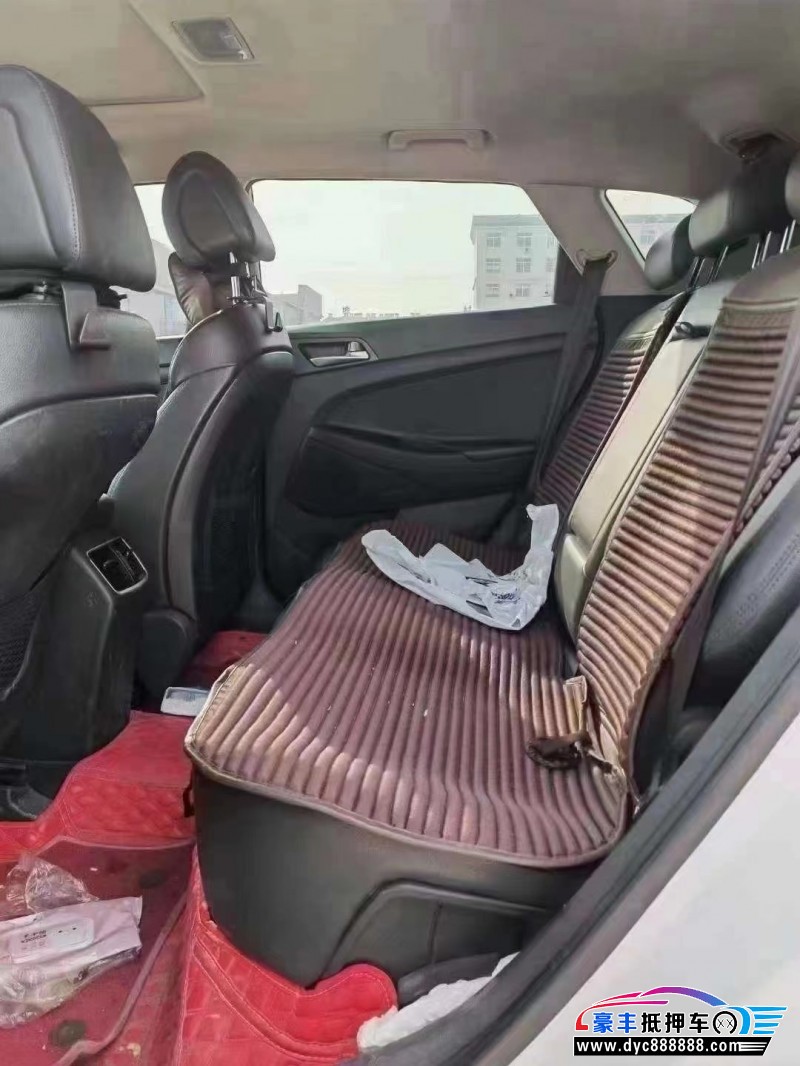 17年现代途胜SUV抵押车出售