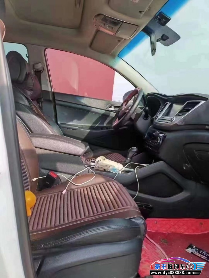 17年现代途胜SUV抵押车出售