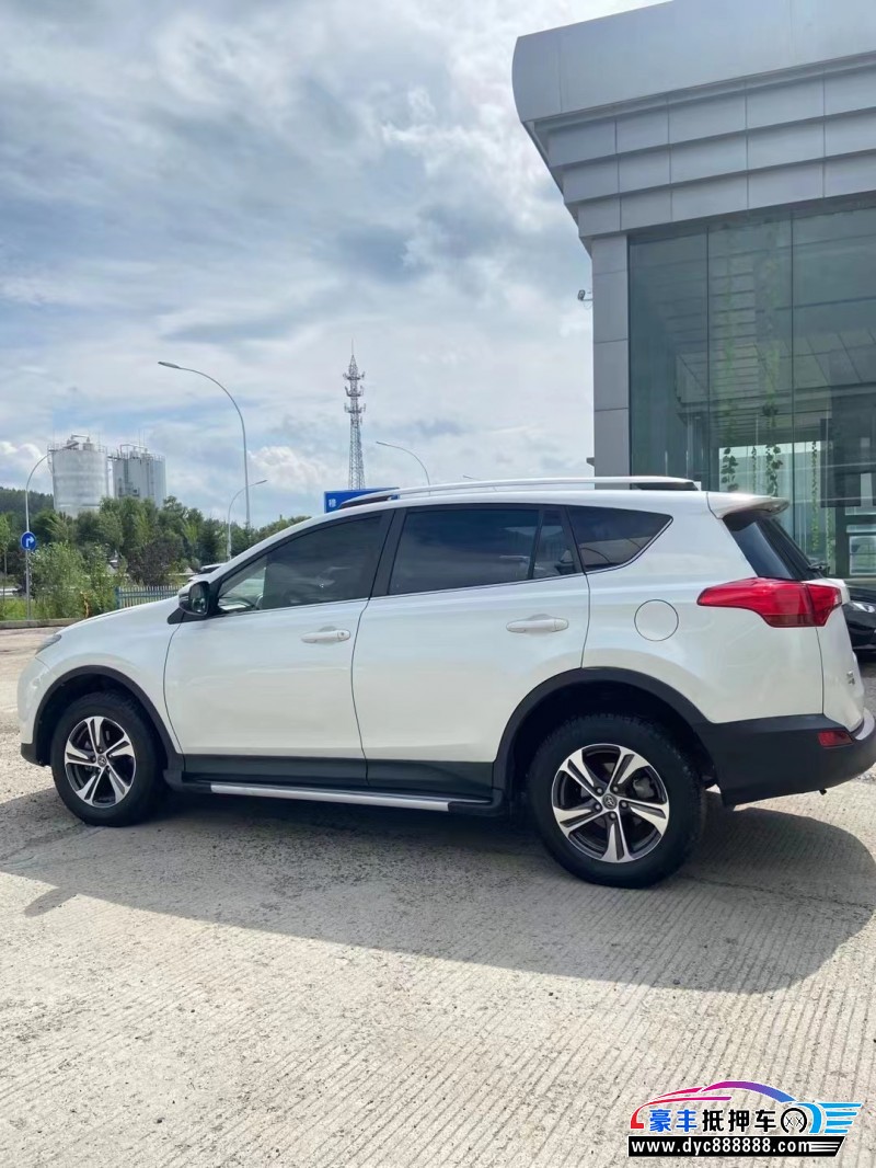 16年丰田RAV4轿车抵押车出售