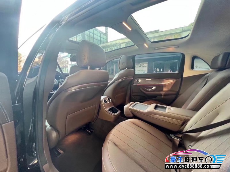 20年奔驰E轿车抵押车出售