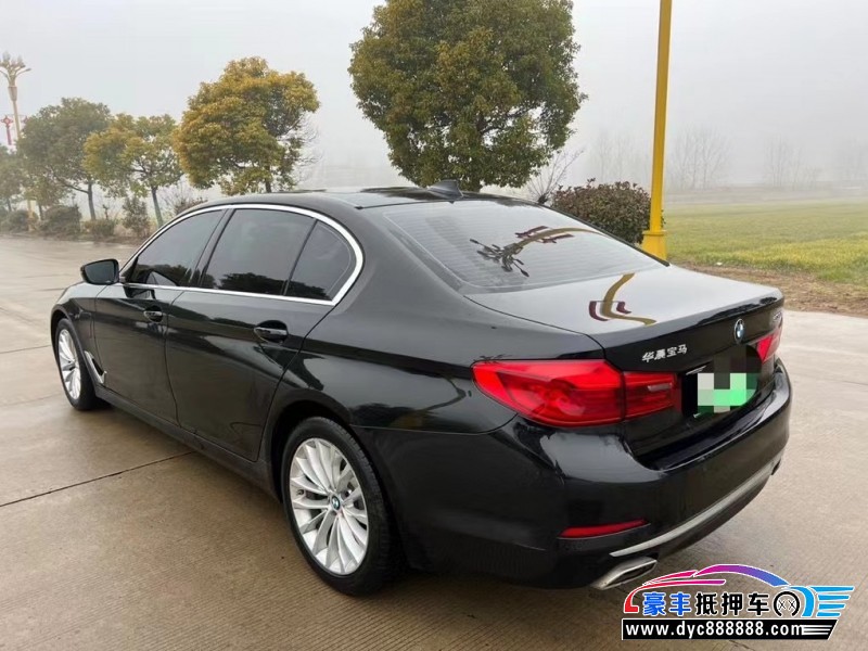 20年宝马5系轿车抵押车出售
