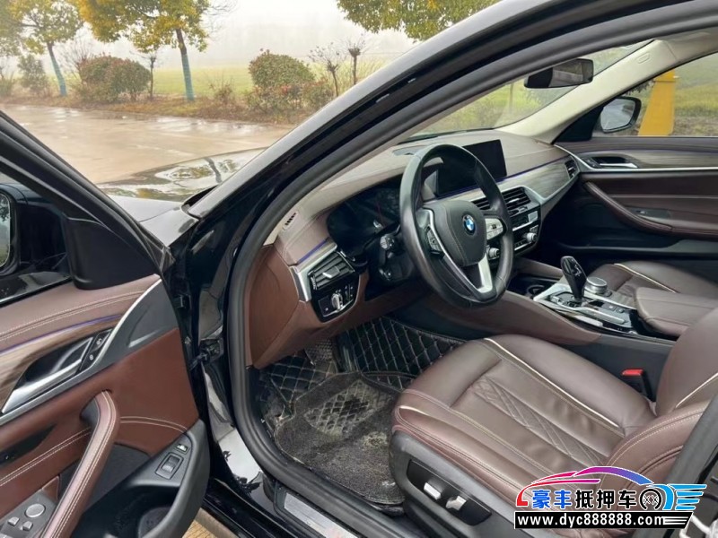 20年宝马5系轿车抵押车出售