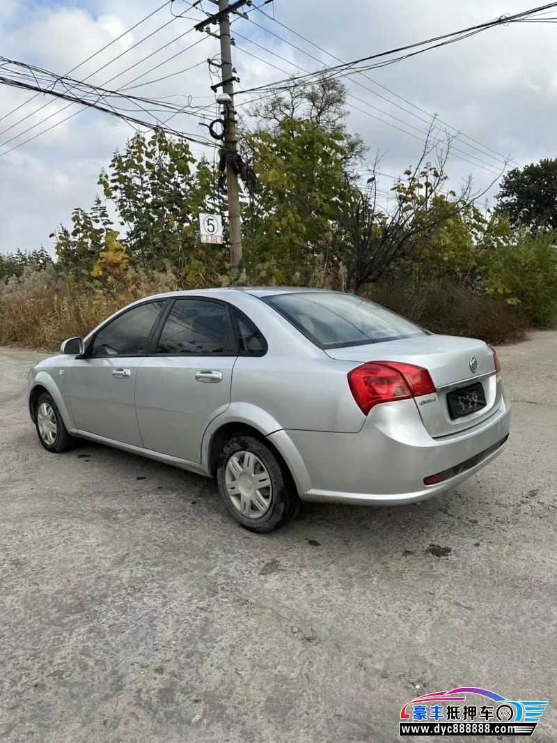 15年别克凯越轿车抵押车出售