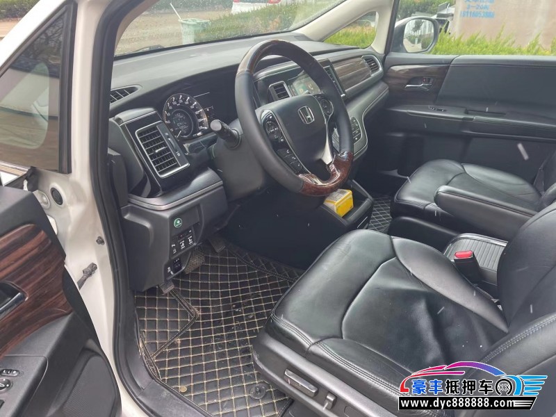 18年本田艾力绅轿车抵押车出售