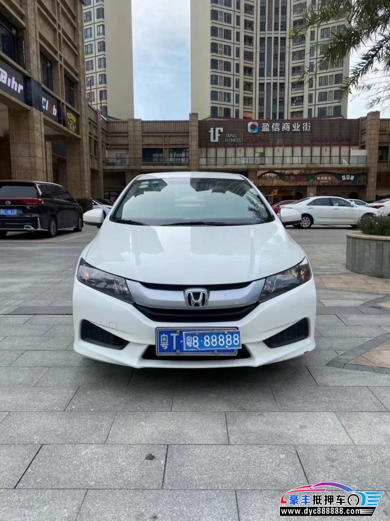18年本田锋范轿车抵押车出售