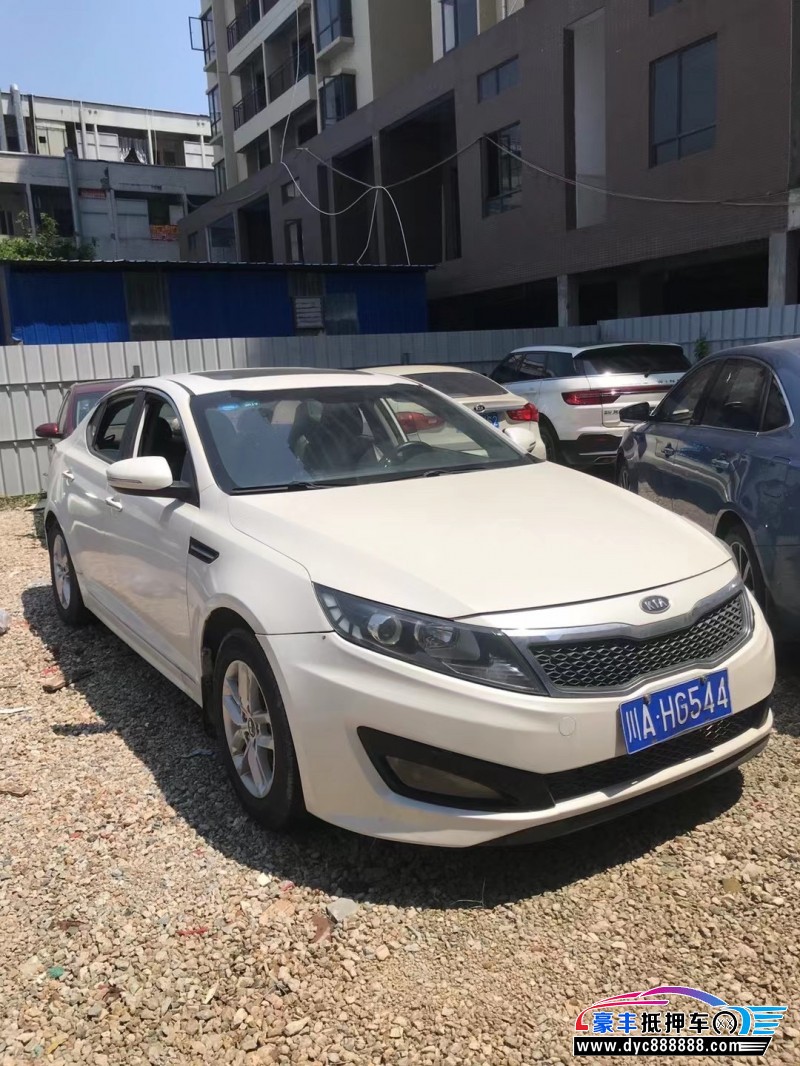 11年起亚K5轿车抵押车出售