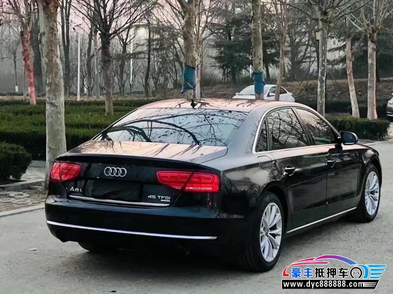 14年奥迪A8轿车抵押车出售