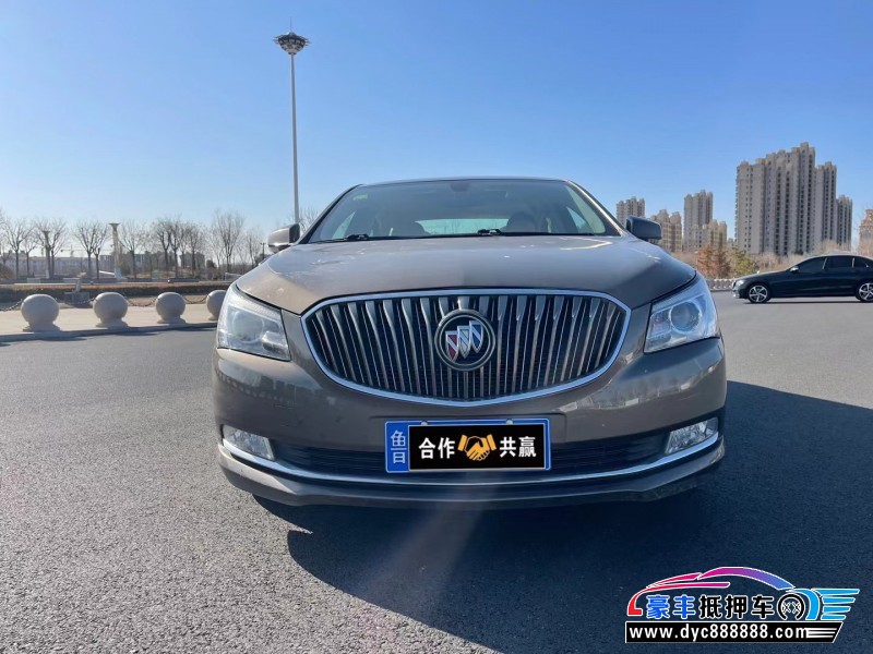 15年别克君越轿车抵押车出售