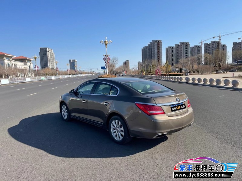 15年别克君越轿车抵押车出售